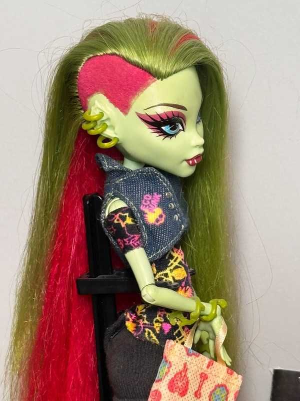lalka Monster high basic Venus McFlytrap 2010