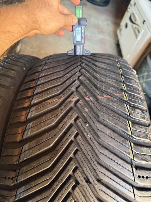 Шины БУ 255 40 R 20 Michelin Cross climate 2 резина всесезонная
