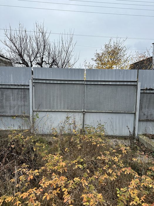 будинок біля міста