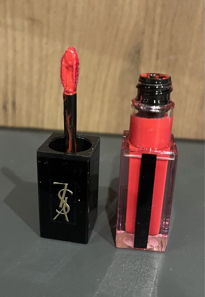 Pomadka w żelu Ives Saint Laurent YSL 615