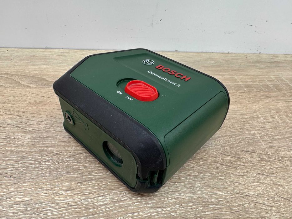 Laser krzyżowy Bosch Universal Level 2