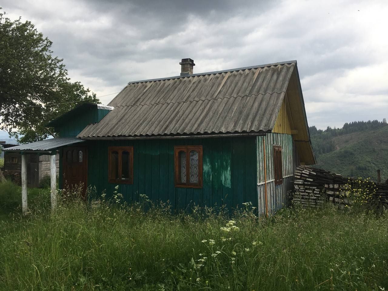 Продаж дерев'яного будинку