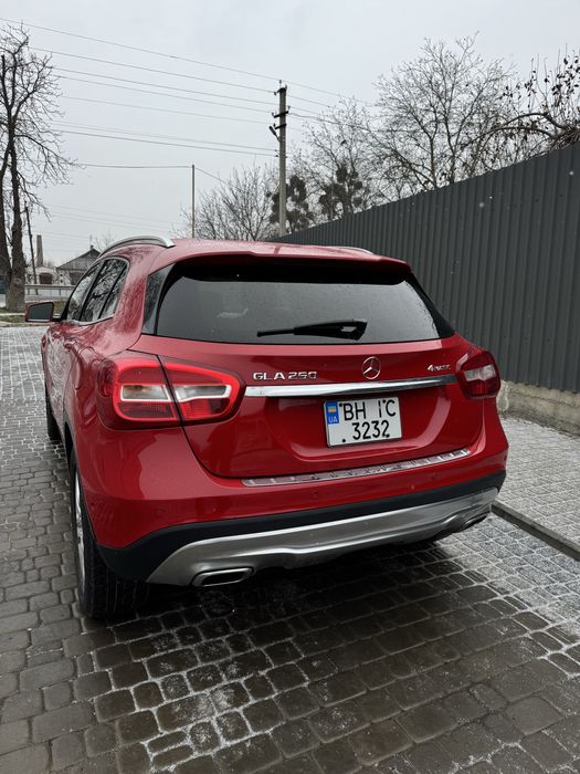 Мерседес GLA250 (x156)