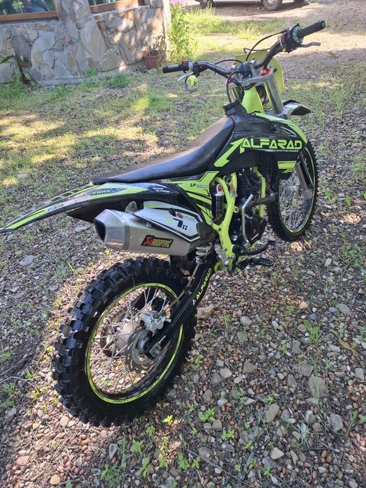 Cross Alfarad 250
