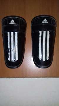 Ochroniarze adidas