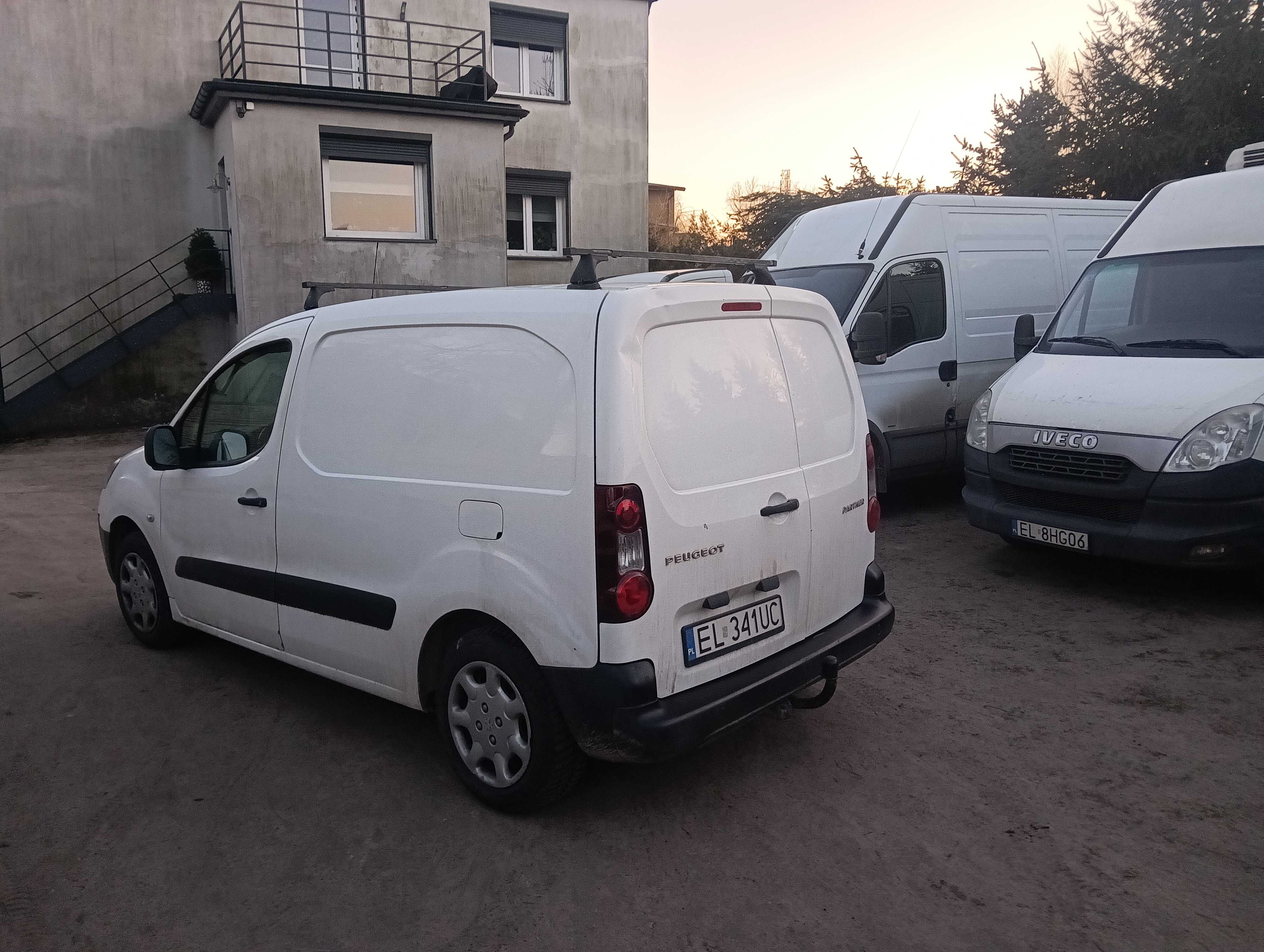 Peugeot Partner od 99 zł/5h wypożyczalnia busów samochodów dostawczych