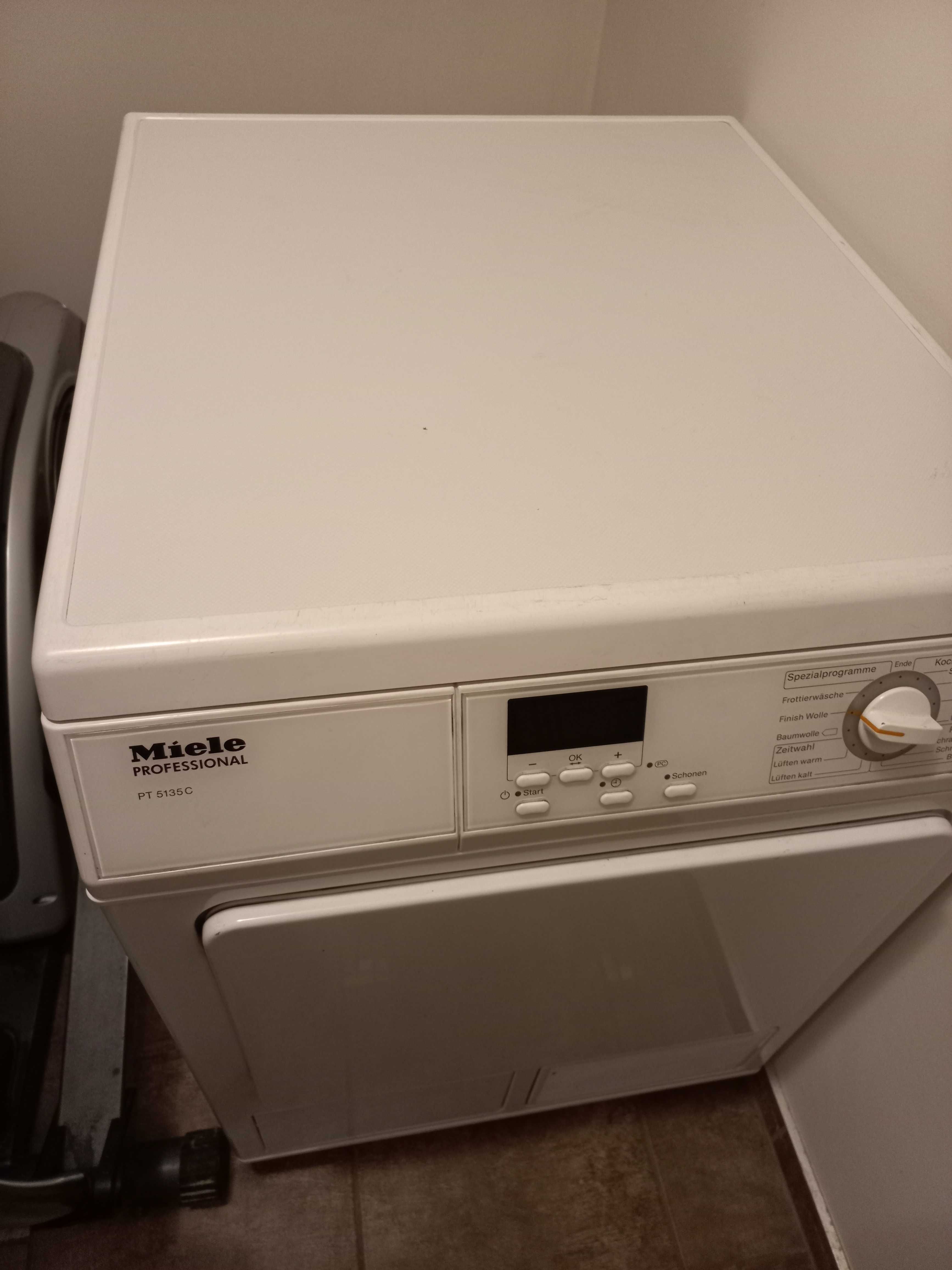 Suszarka  kondensacyjna MIELE Professional PT 5135 C