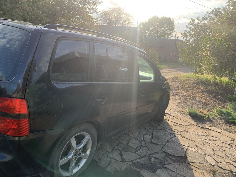 Volkswagen touran 2.0 tdi