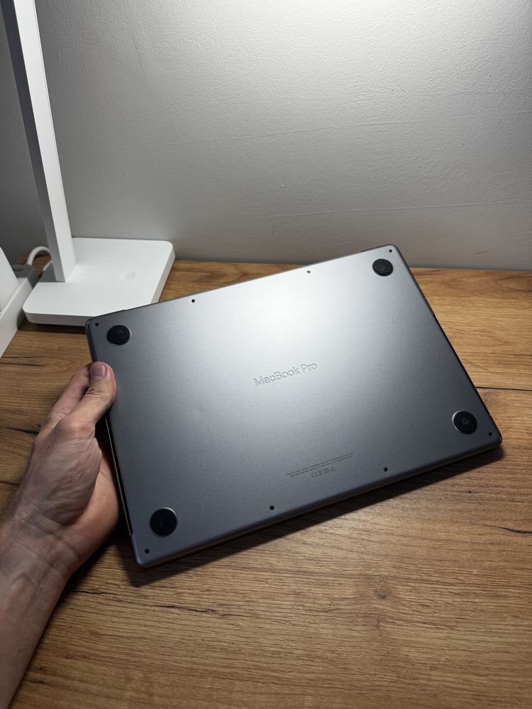 MacBook Pro 14’ 2021 M1 Pro 16GB 512GB Space 86%