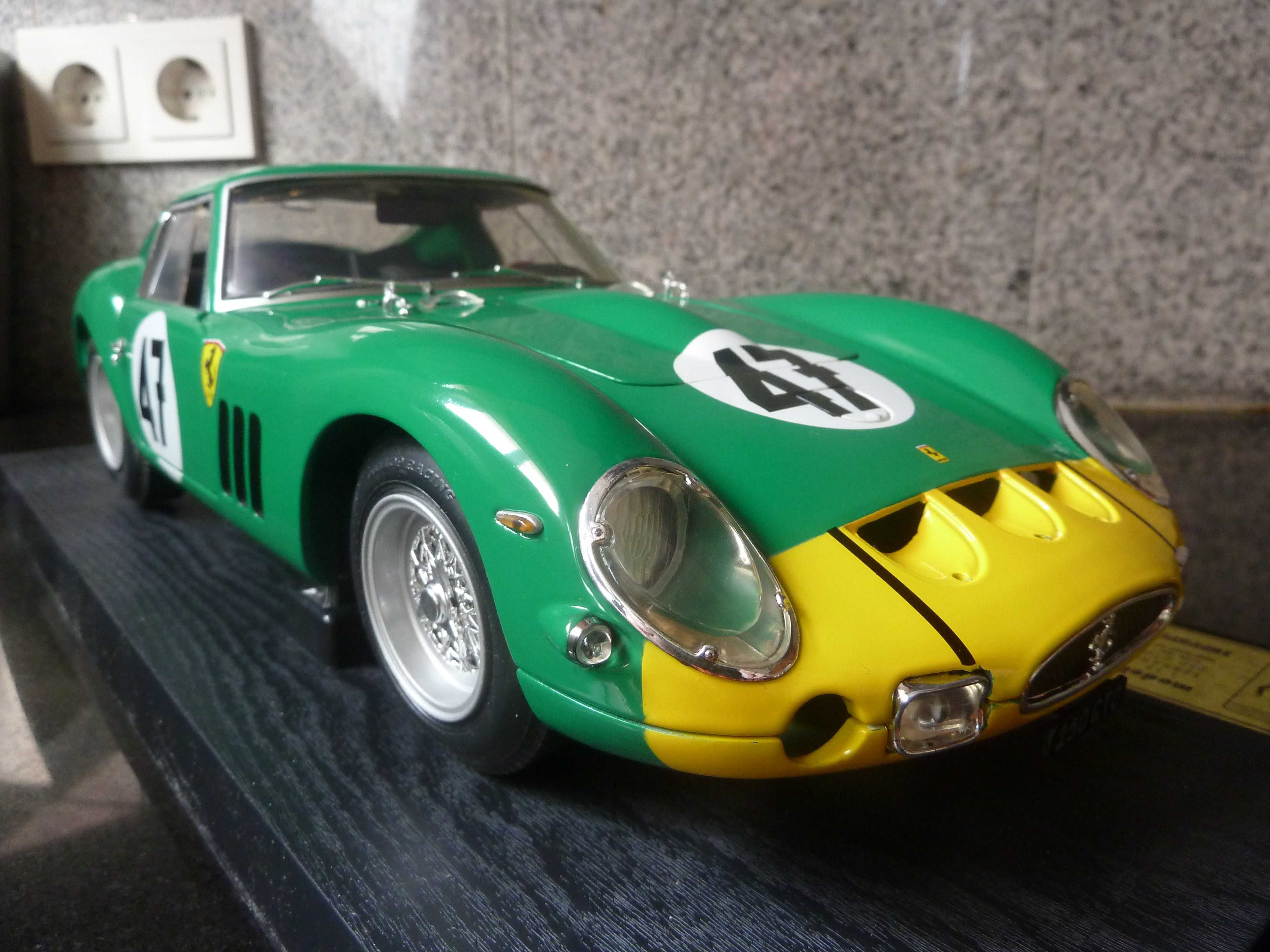 1:12 Revell, Ferrari 250 GTO, 1962, AutoArt, Minichamps