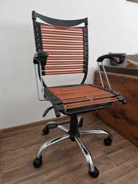 Fotel obrotowy -krzesło biurowe -solidne i wygodne BRW / VOX