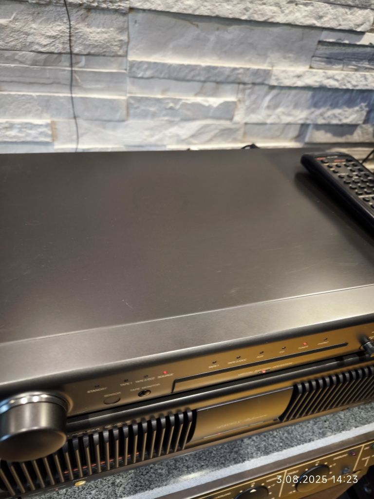 Wzmacniacz Technics SU-C800 przedwzmacniacz  i końcówka mocy SE-A800