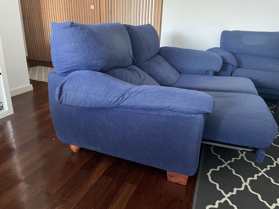 Conjunto de sofás reclináveis e extensíveis
