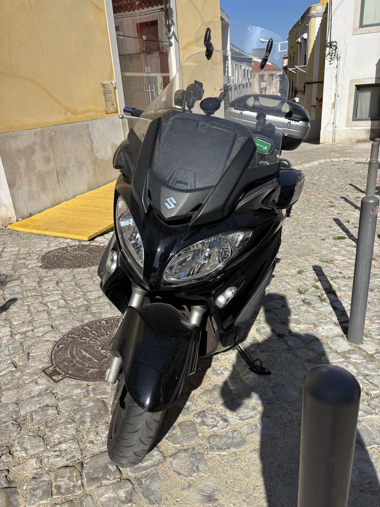 Suzuki burgman  650