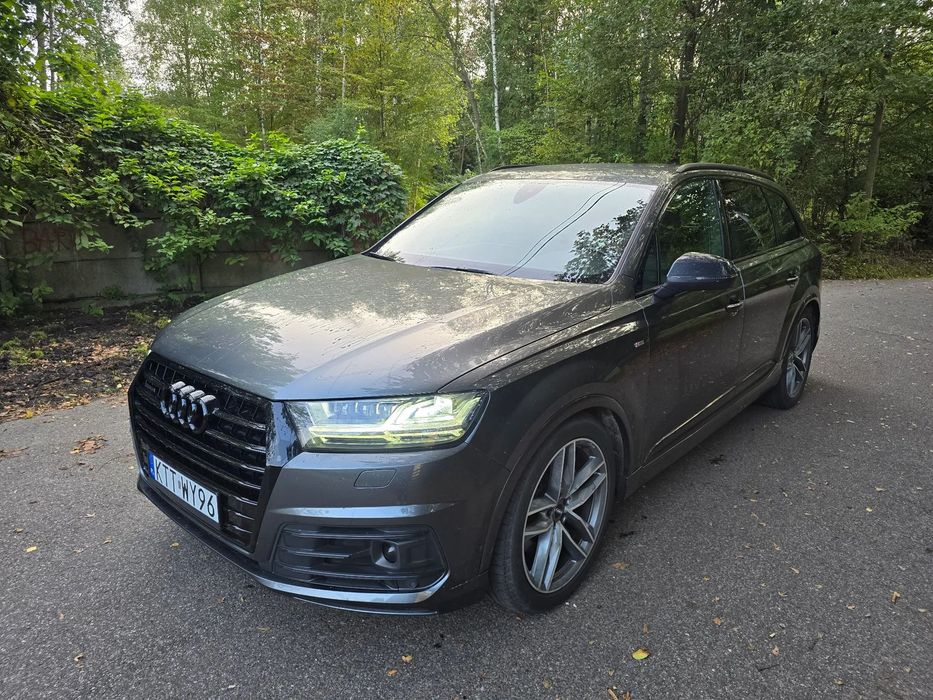 Audi Q7 Mały przebieg, F- VAT, 7os. pakiet BLACK, 2xSLINE vat 23%