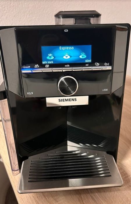 Кавомашина кофемашина Siemens EQ.9 S 300