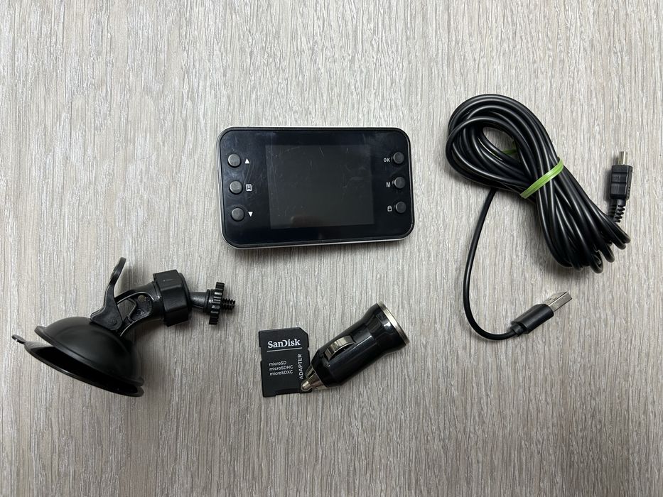 Відеореєстратор Merritt 7