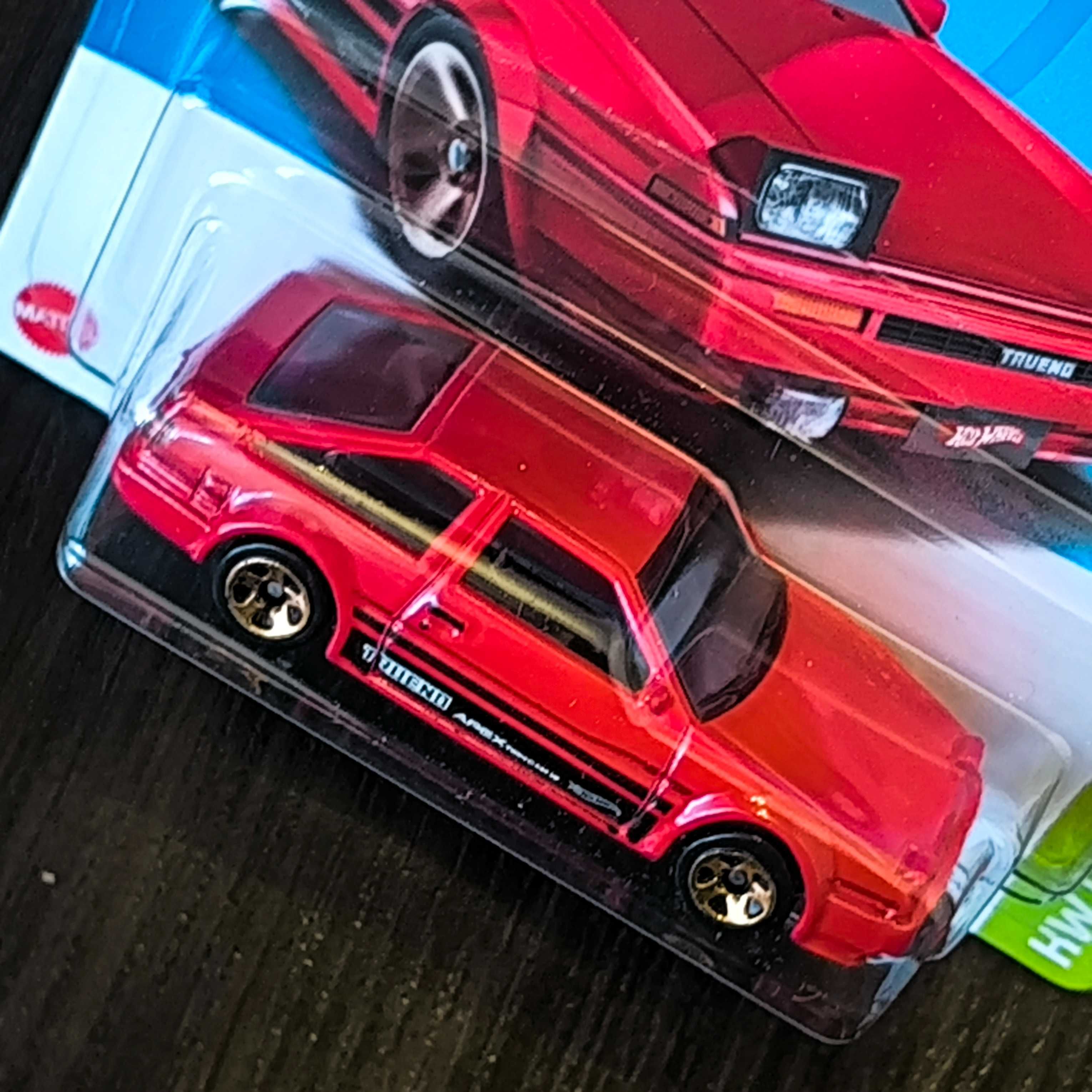 Toyota AE86 Sprinter Trueno Hot Wheels 2022 r. 17/250 HCW77-M524nr1357