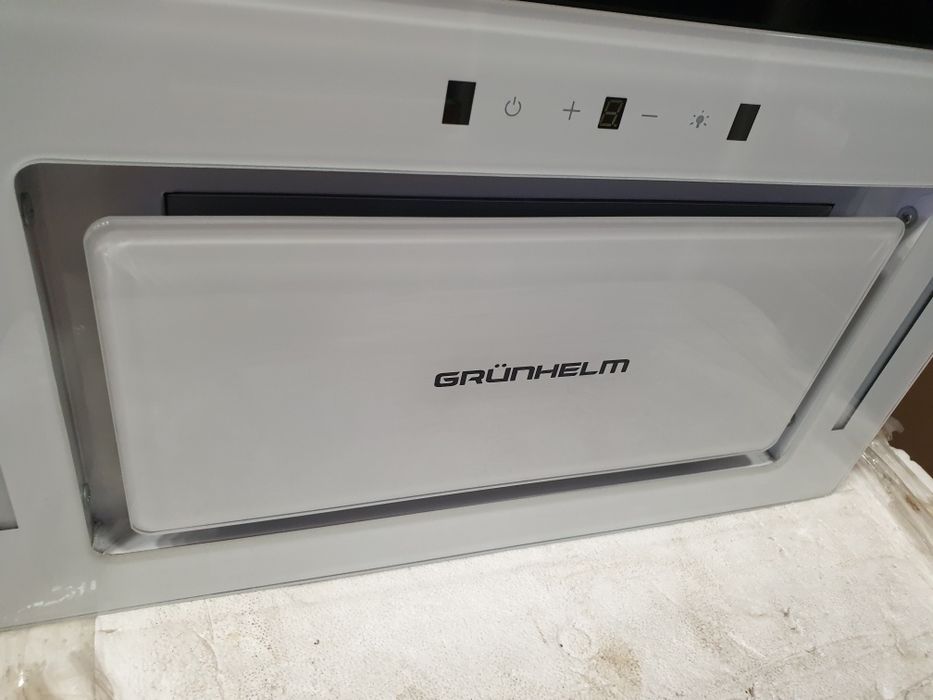 Вытяжка кухонная Grunhelm GVN 330 B