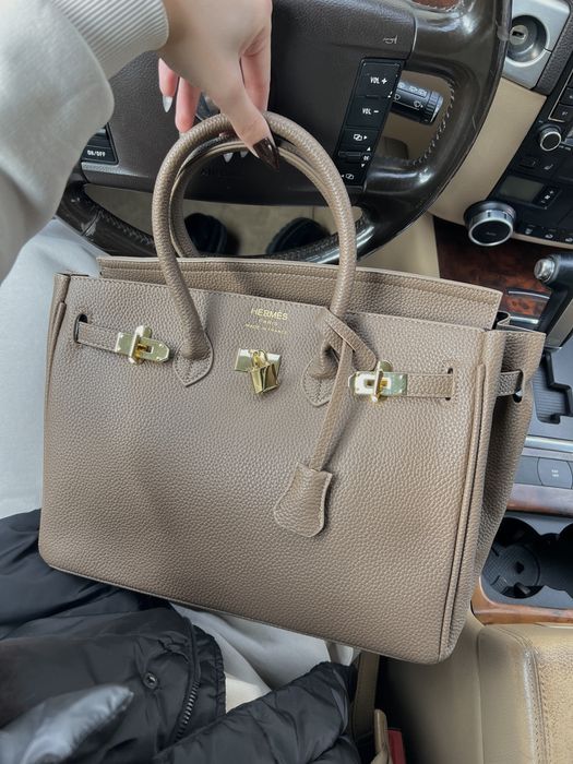 Бежева Hermes ерме