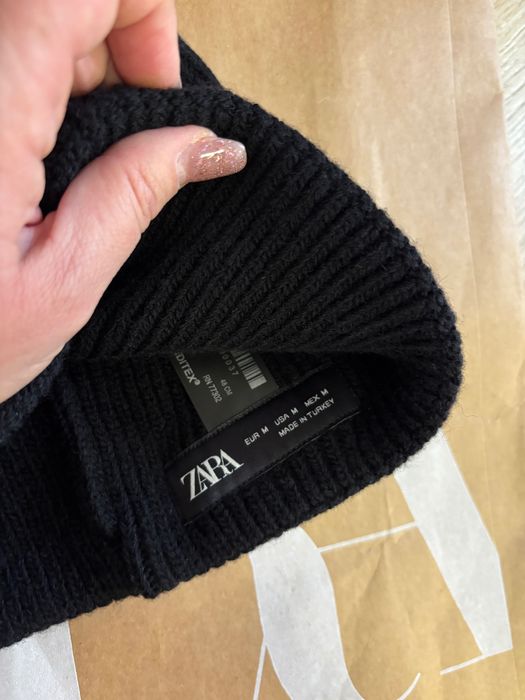 Шапка біні рубчиком Zara чорна