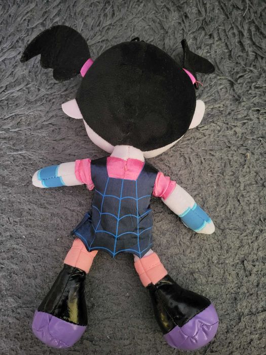 Vampirina maskotka