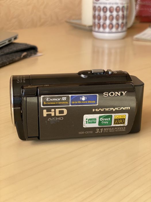 Відеокамера Sony HDR-CX110