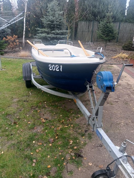 Łódka wędkarska rekreacyjna