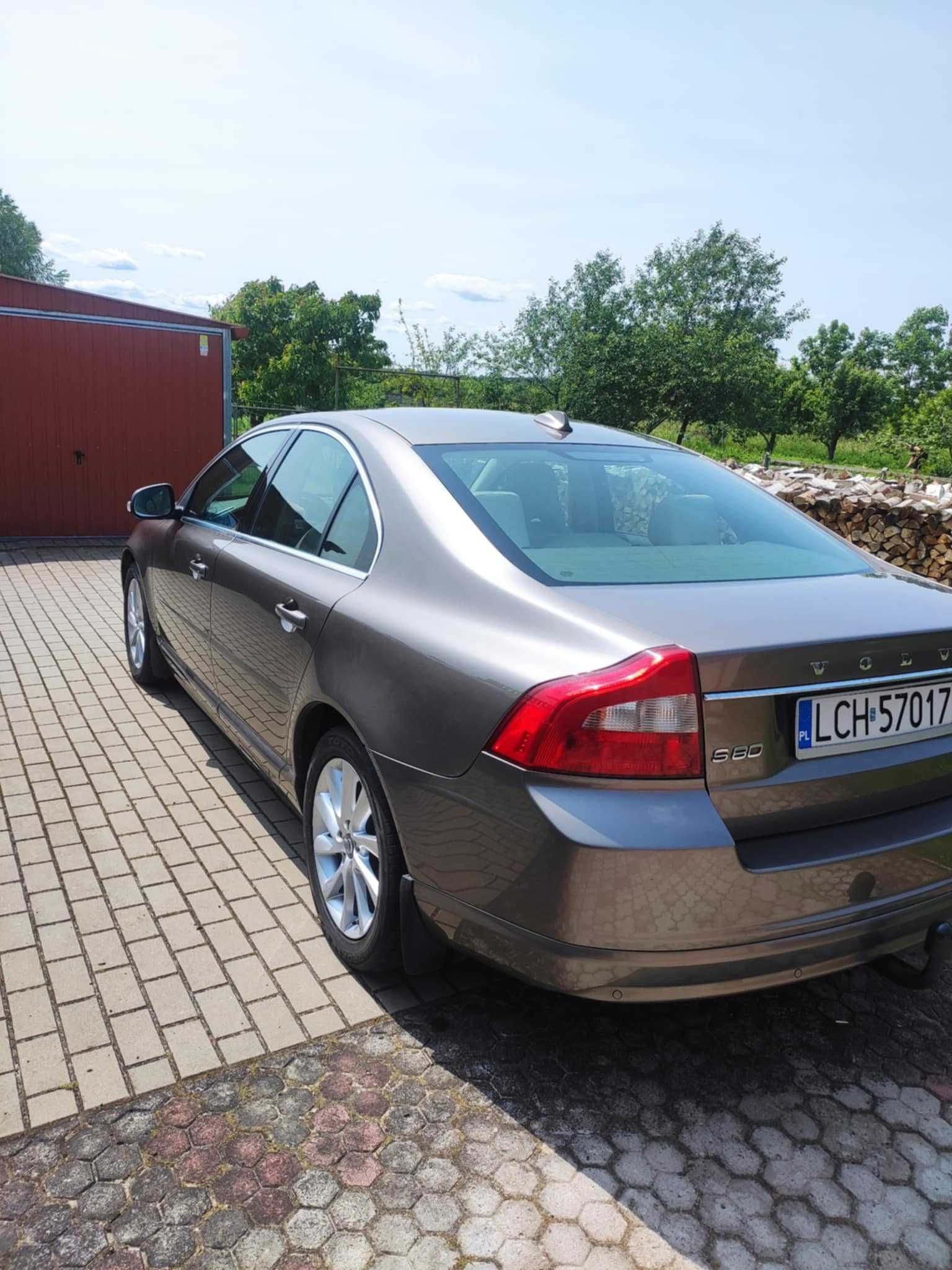VOLVO S80  2.0 hdi 136 km