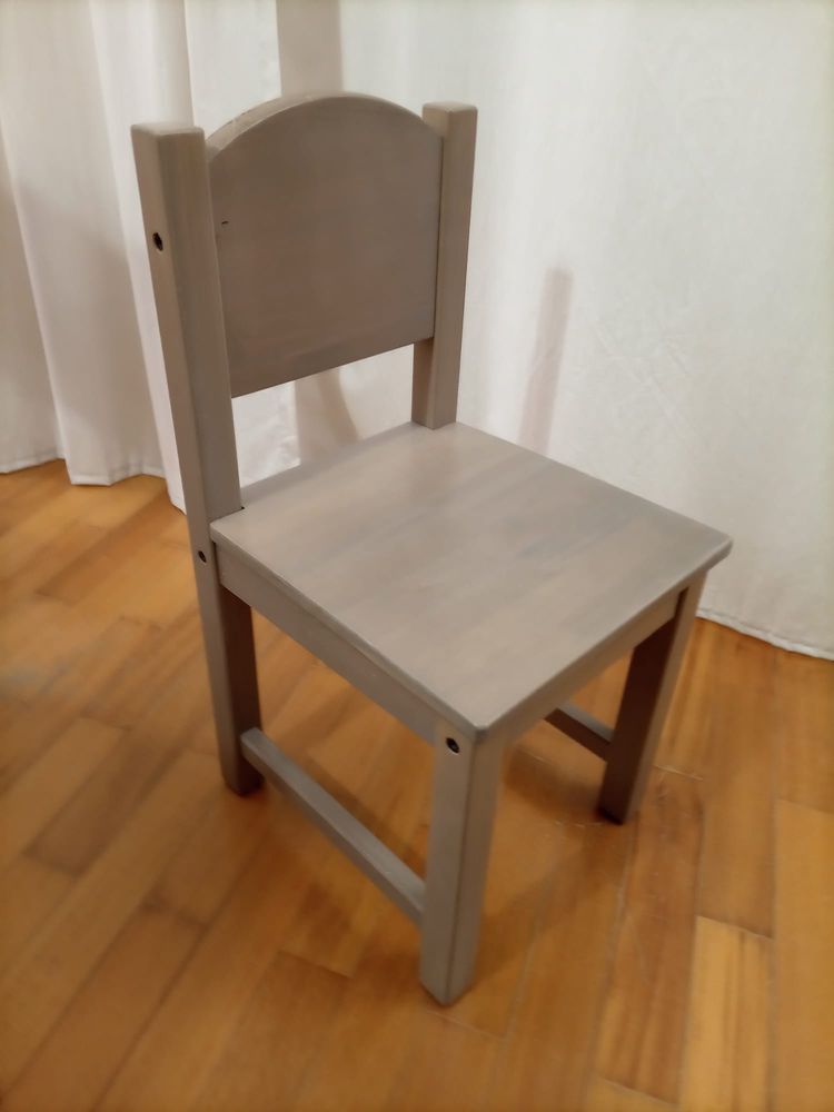 2 Cadeiras de crianca ikea