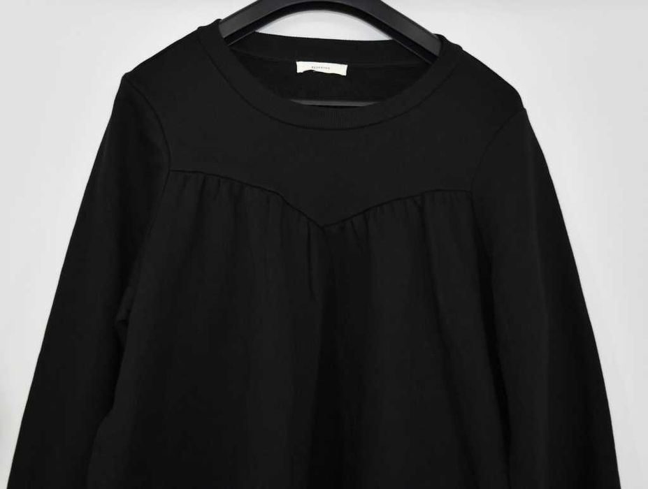 Gruba dresowa sukienka na polarku Reserved L