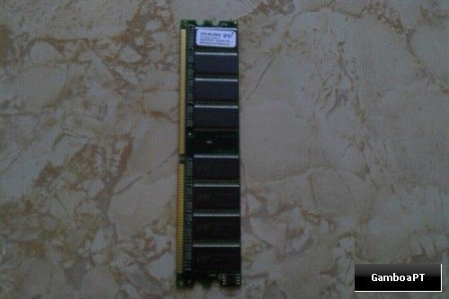 Memória RAM DDR 400 256MB