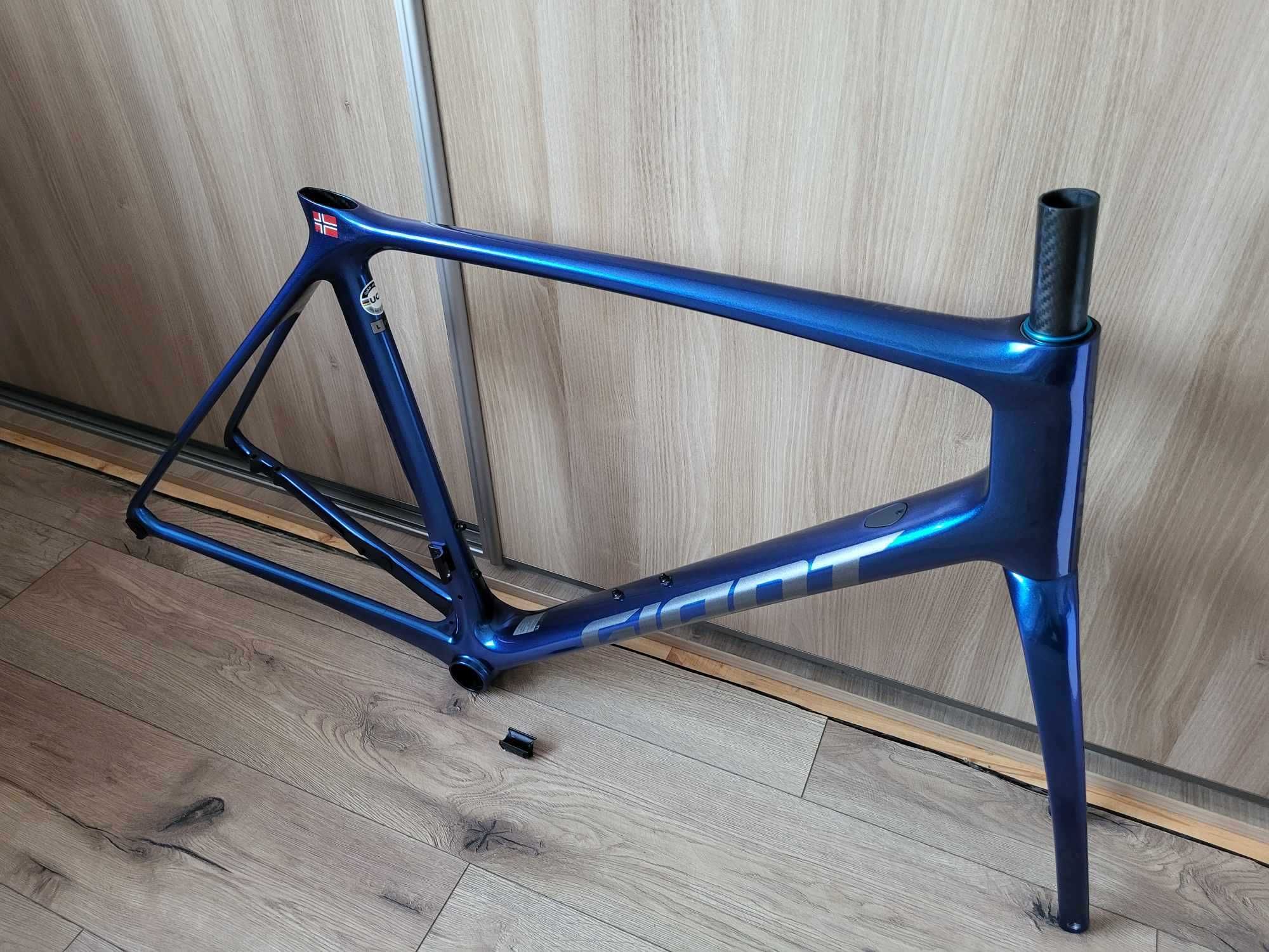 Piekna rama TCR Advanced Pro Frameset Carbon szosa