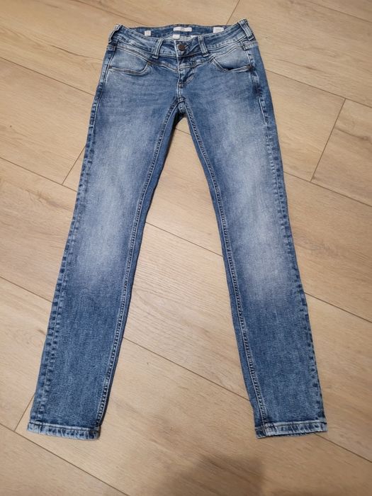 Jeansy mustang giną skinny W26, L30