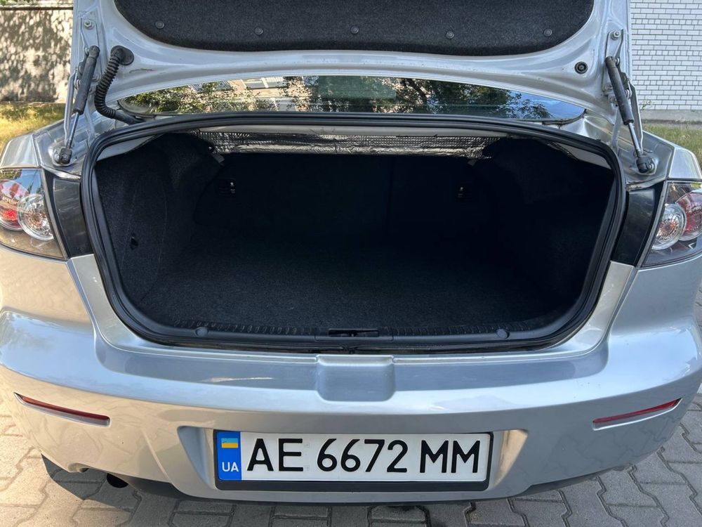 Продам Mazda 3 bk