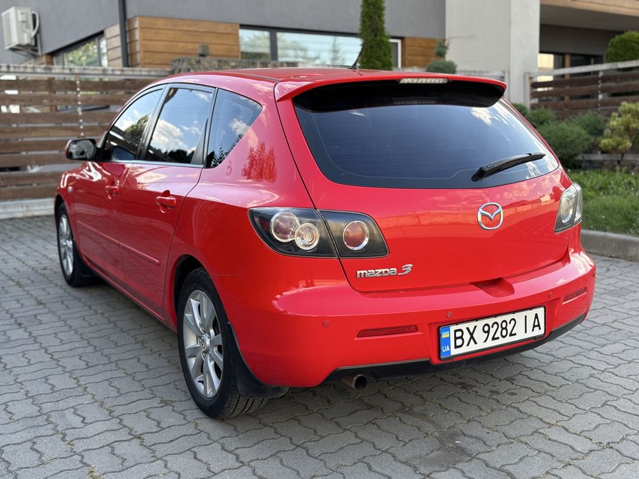 Mazda 3     1.6 газ/бензин