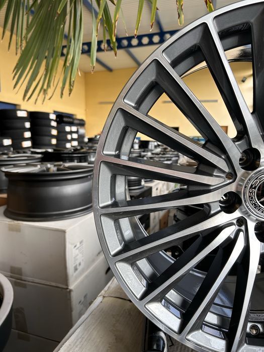 Nowe felgi aluminiowe C E S CLS CLE GLC dwie szerokości 19 cali