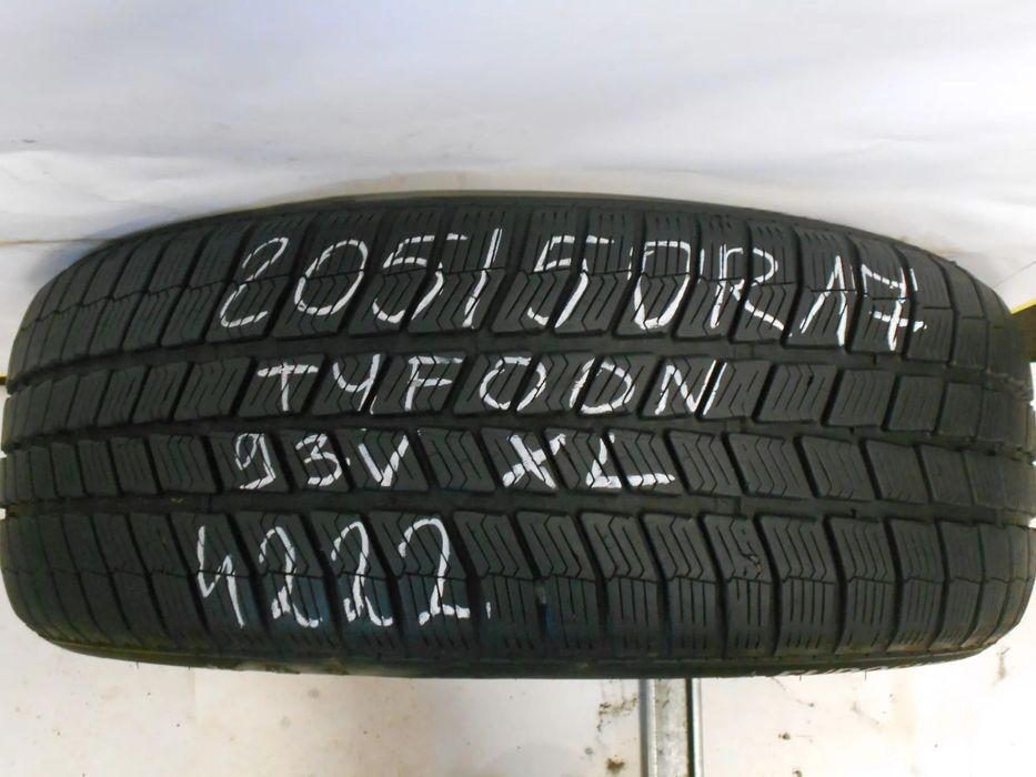 OPONA POJEDYNKA 205/50r17 TYFOON EUROSNOW 2 SILICA XL DOT 4222 8MM