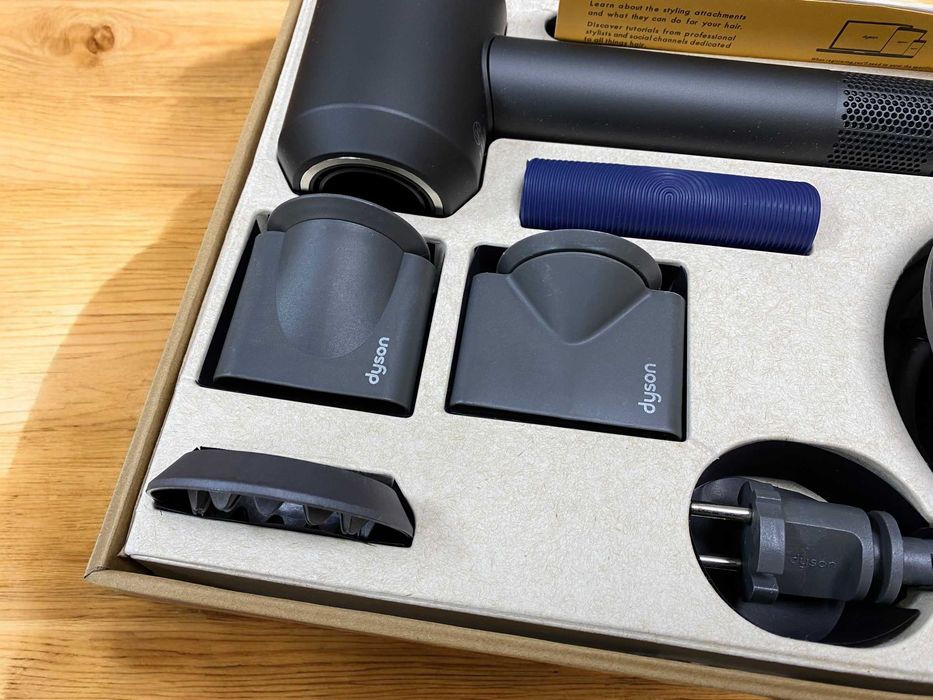 Фен Dyson Supersonic HD 03 дайсон