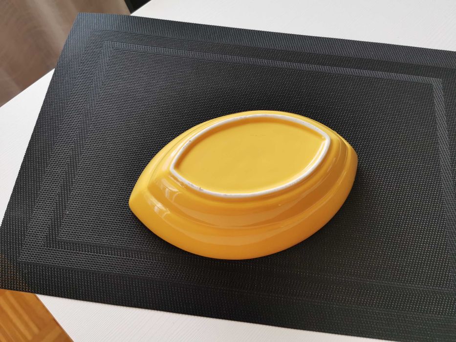 Pojemnik ozdobny na akcesoria łazienkowe