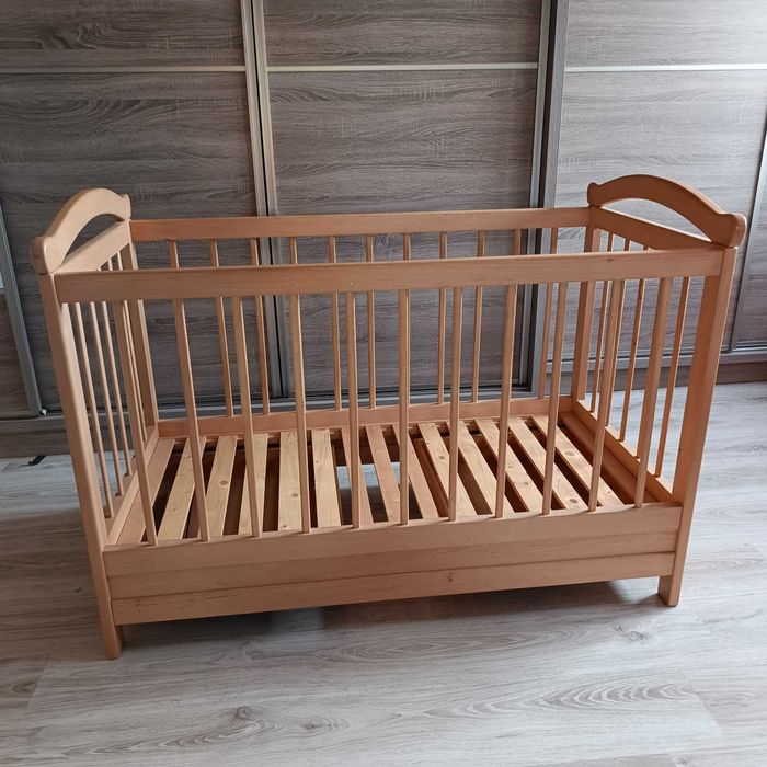 Łóżeczko drewniane 60x120 z funkcją kołyski