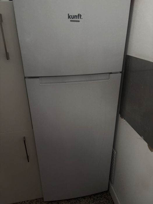 Geladeira Nova uso de 1 mês