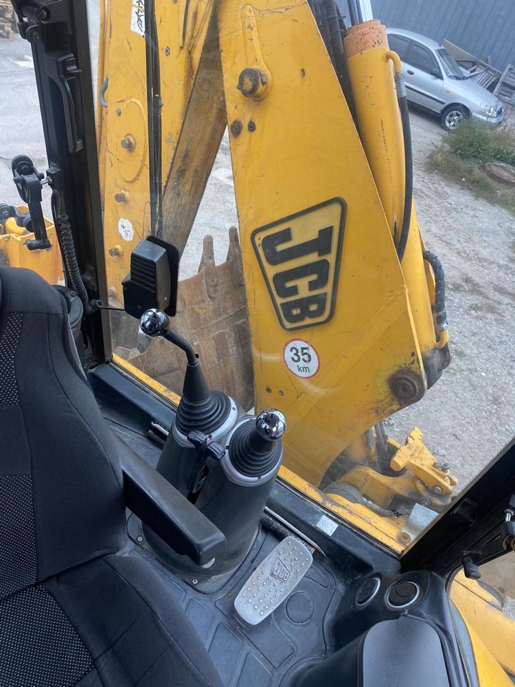 Продам JCB 3 CX .