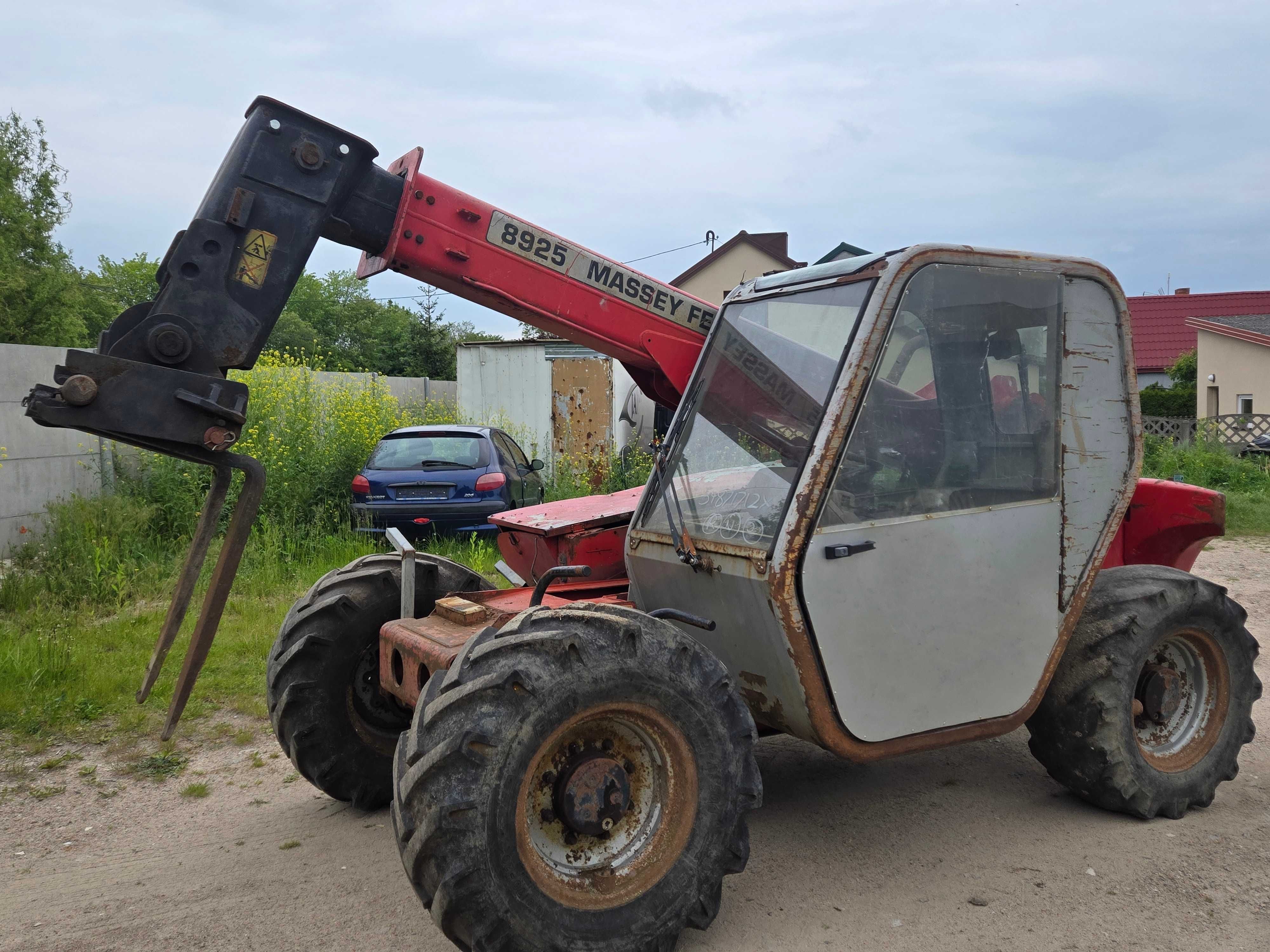 Ładowarka Teleskopowa Massey Ferguson 8925