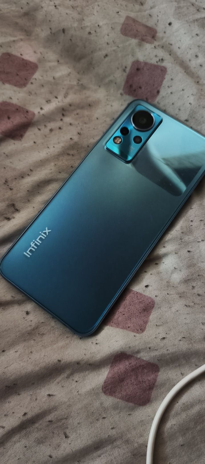 Infinix NOTE 12.