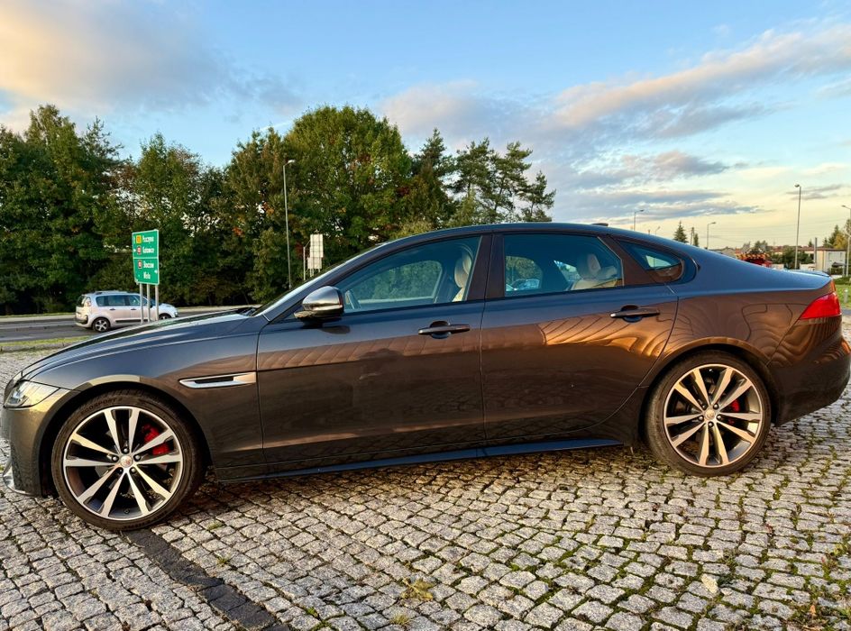 Jaguar XF Sport 3.0 380KM