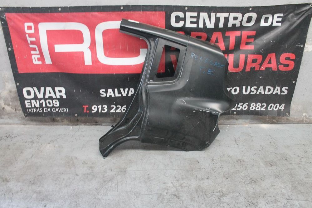 Painel trás esquerdo Jeep Renegade