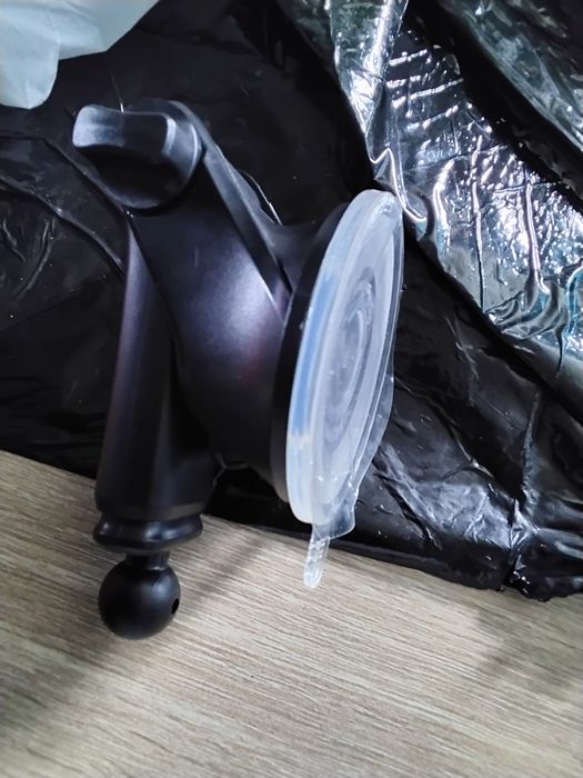 Uniwersalny uchwyt na telefon