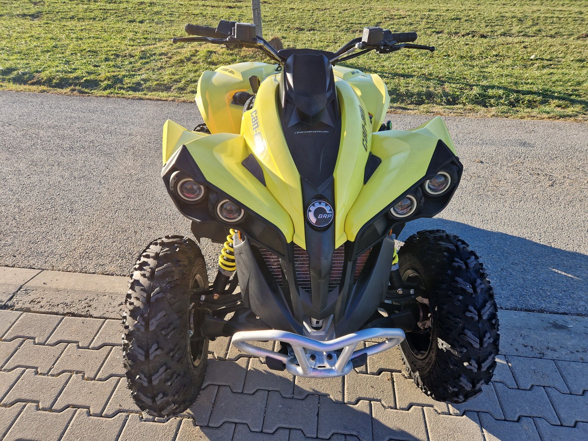 Can am Renegade outlander 570,650,  jak NOWY, znikomy przebieg,