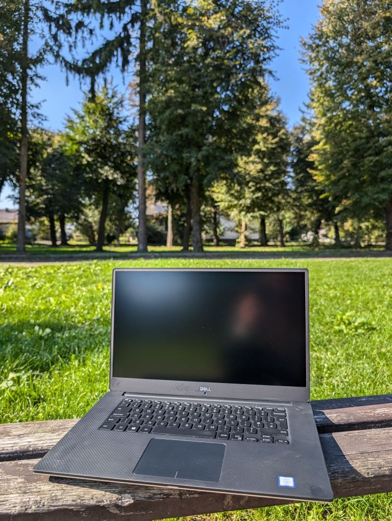 P2000 (4GB)/Ноутбук Dell Precicion 5530/i7-8850H/32/512/15.6"/FHD/IPS